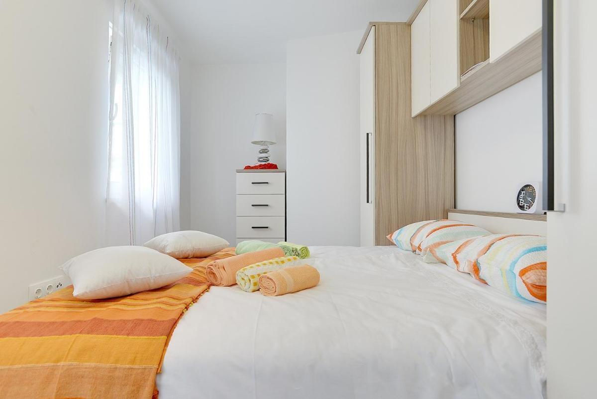 Apartments Elviana PUY Eksteriør bilde