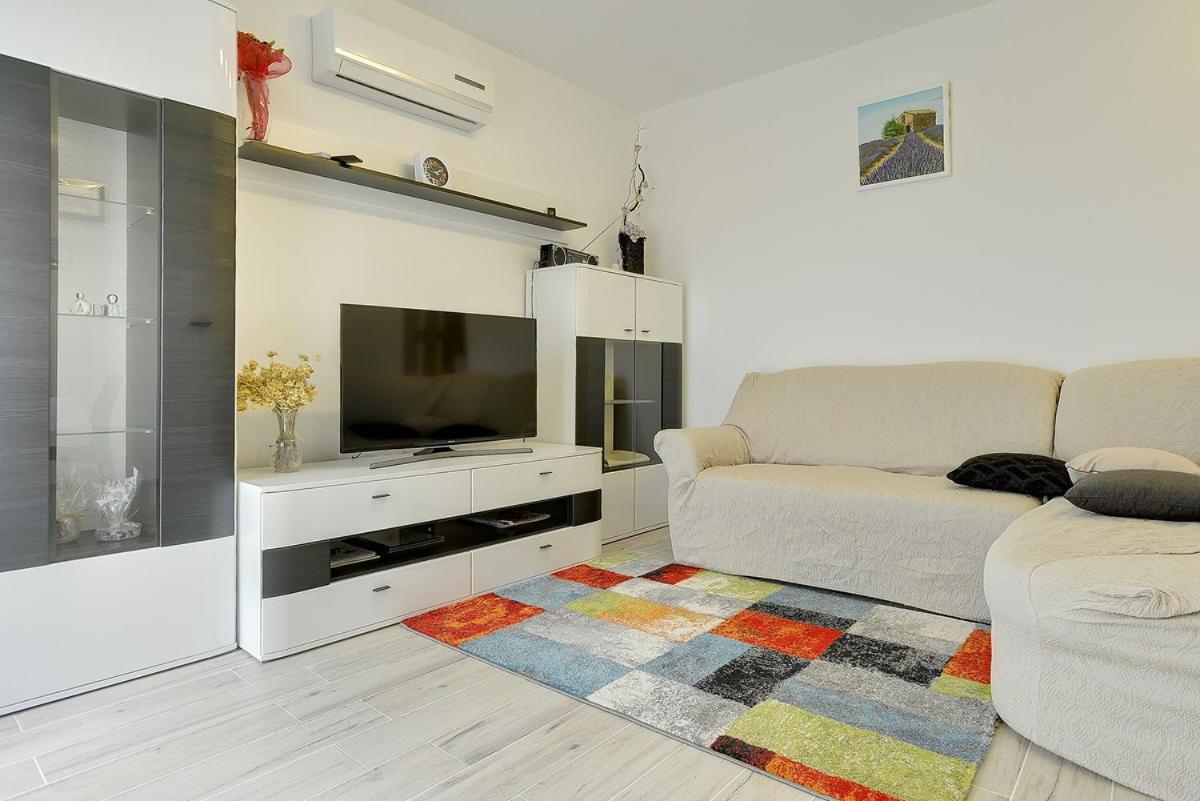 Apartments Elviana PUY Eksteriør bilde